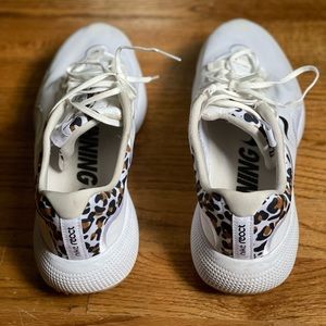 Nike React Escape Run Running Shoe (Women) - White/Cheetah